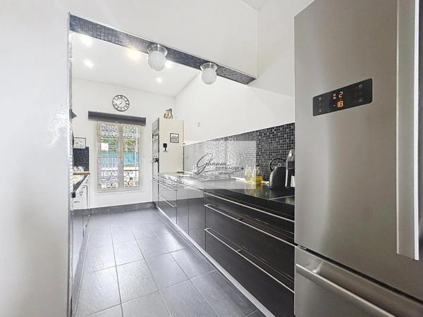 Maison  a vendre 250m² 7 pièces 5mn du métro ligne 11 Bus 76 NOISY LE SEC (93)
