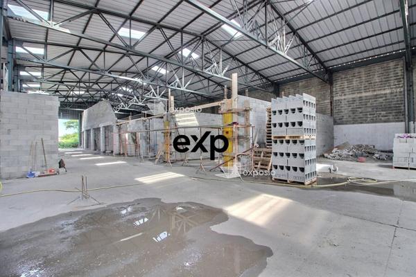 ORANGE 84100 -  Murs de Bureaux & Stockage 140 m²