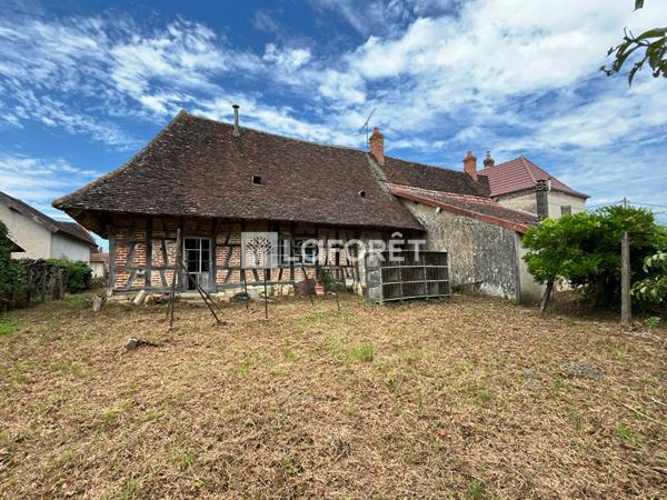 Achat maison près de FRANGY EN BRESSE - 5 pièce(s) - 140 m² - 89 000 €
