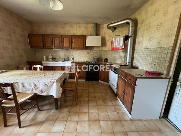 Achat maison près de FRANGY EN BRESSE - 5 pièce(s) - 140 m² - 89 000 €
