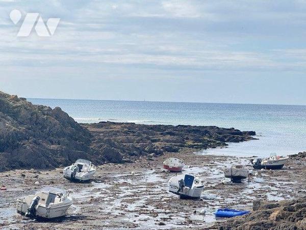 A vendre maison et dépendances MOELAN SUR MER (29)

Dans le quartier recherché de Kergroës, d...