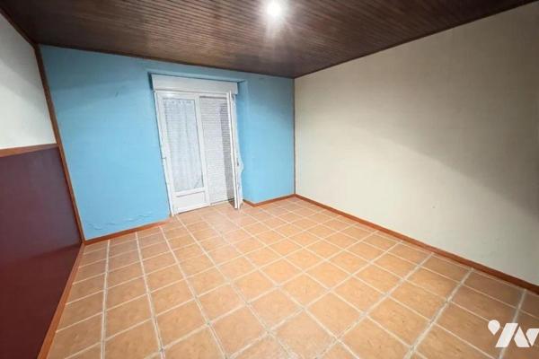 A vendre maison et dépendances MOELAN SUR MER (29)

Dans le quartier recherché de Kergroës, d...