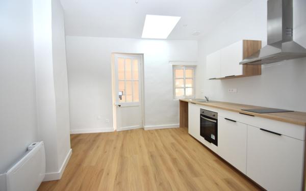 Immeuble à vendre    10 pièces • 165 m2 Mont-de-Marsan