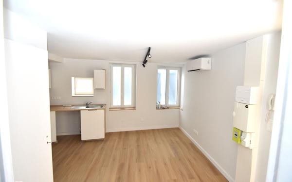 Immeuble à vendre    10 pièces • 165 m2 Mont-de-Marsan