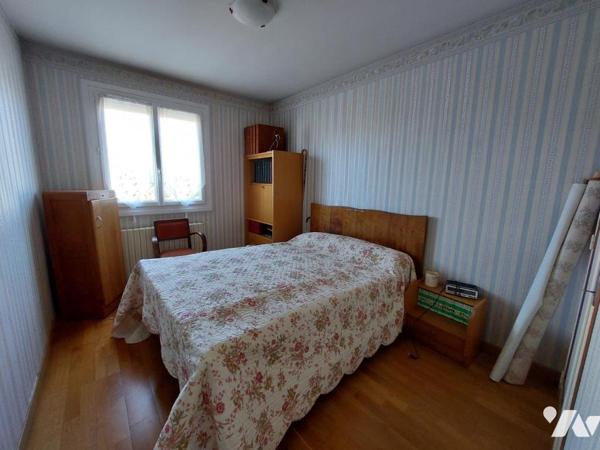 MAISON INDEPENDANTE AVEC SOUS SOL