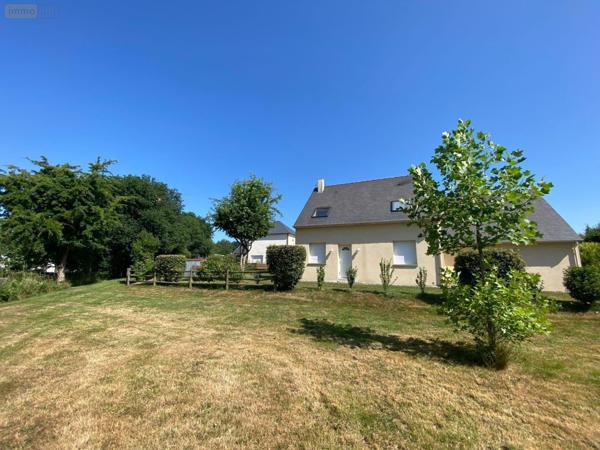 Pavillon à vendre à Andouillé en Mayenne (53240), ref : 53047/130