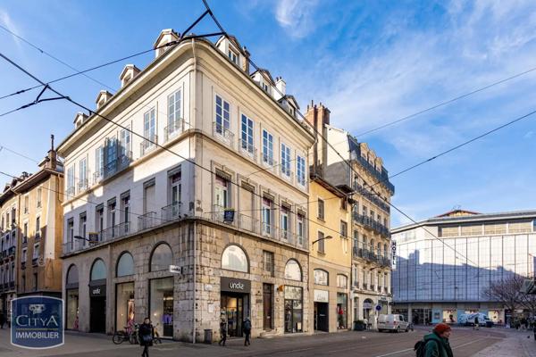 Appartement à vendre 7 pièces 182.25m²