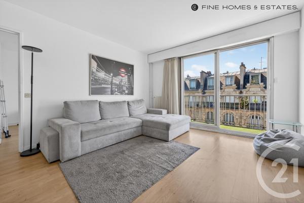 Appartement F2 à vendre  2 pièces - 42,36 m 2   PARIS  - 75015