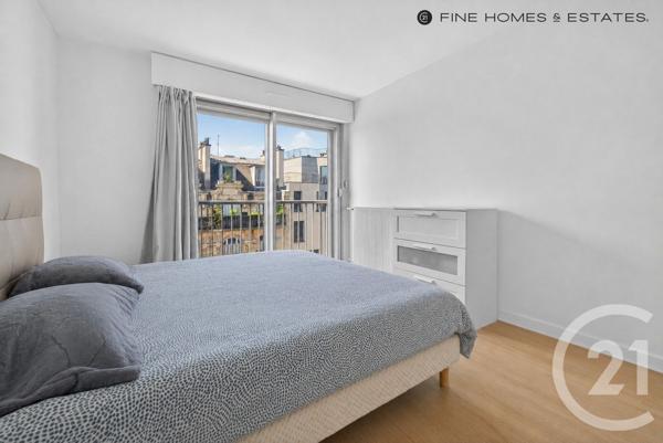Appartement F2 à vendre  2 pièces - 42,36 m 2   PARIS  - 75015