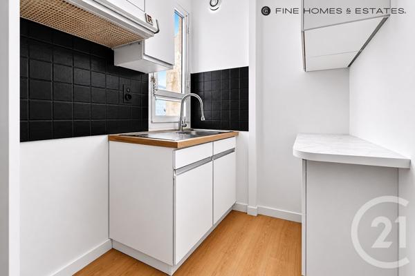 Appartement F2 à vendre  2 pièces - 42,36 m 2   PARIS  - 75015