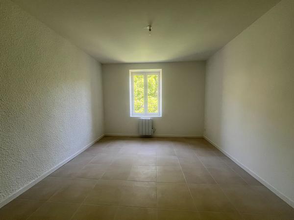 CENTRE LIVRON - Appartement T4 rénové