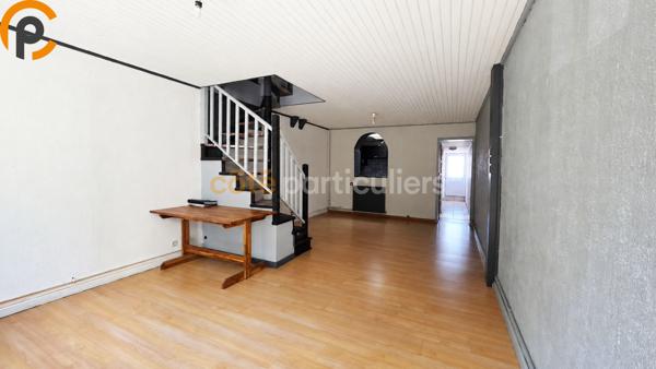 Vente
                Maison82 m² - 5 Pièces -
                    WASQUEHAL (59290)