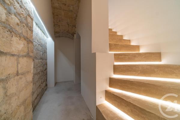 Appartement F4 à vendre  4 pièces - 122 m2 PARIS - 75006