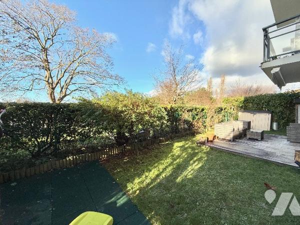 APPARTEMENT de 4 pièces 3 chambre de 84m² avec JARDIN. Parking en sous-sol.