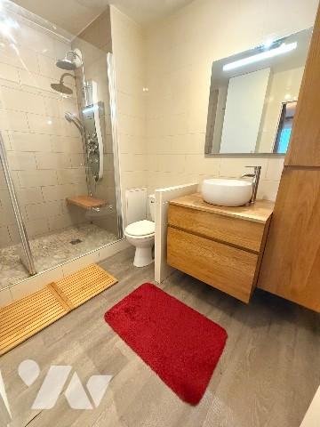 APPARTEMENT de 4 pièces 3 chambre de 84m² avec JARDIN. Parking en sous-sol.