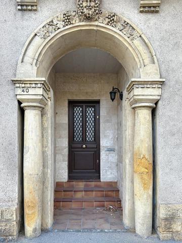 Charmante maison de ville avec garage et jardin non attenant à la maison