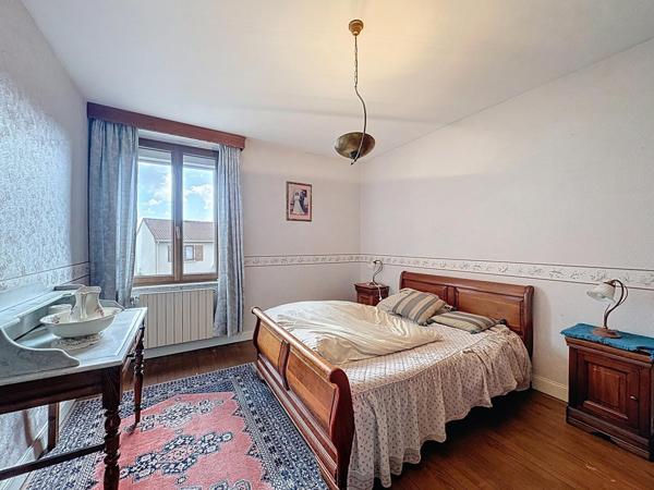 Charmante maison de ville avec garage et jardin non attenant à la maison