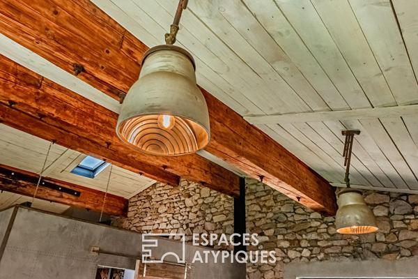 Ancienne cave viticole réhabilitée en loft industriel