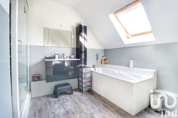 House for sale 5 rooms 110 m² Congis-sur-Thérouanne