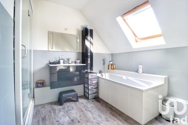 House for sale 5 rooms 110 m² Congis-sur-Thérouanne