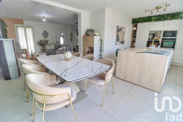 House for sale 5 rooms 110 m² Congis-sur-Thérouanne