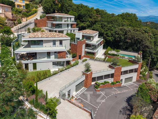 LES ADRETS-DE-L'ESTÉREL — Appartement neuf de 116 m² avec une belle terrasse de 44 m²