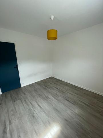 Appartement T4 - Parigné l'Evêque 75 m²- 3 chambres