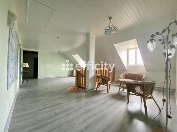 Immeuble 15 pièces - 356 m²