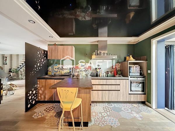 PROPRIÉTÉ  4 CHAMBRES - PISCINE ET JARDIN PAYSAGER