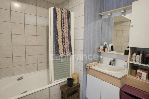 Appartement 2 chambres avec extérieur privatif et dépendance - à vendre MOUCHARD (39330)