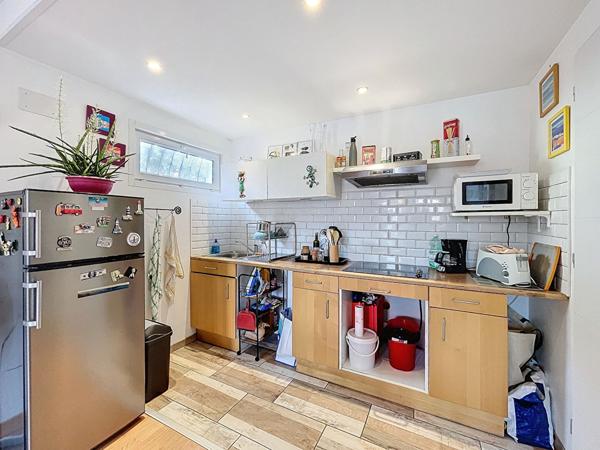 A VENDRE - PORTET SUR GARONNE - IMMEUBLE DE RAPPORT CENTRE VILLAGE- 3 APPARTEMENTS LOUES