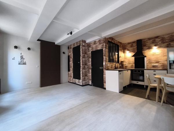 Maison de village à GONFARON (83590)