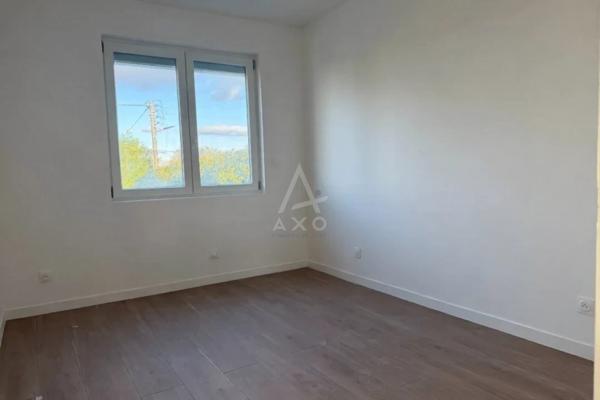 Vaste 3 pièces rdc avec terrasse