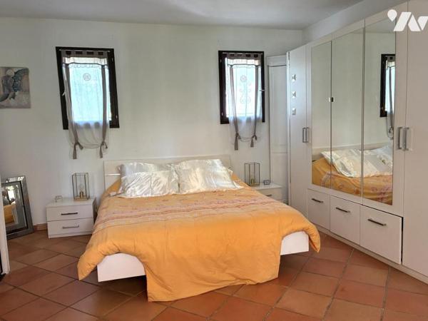 VILLA T6 AVEC GRAND TERRAIN GARAGE ET PISCINE A FAYENCE