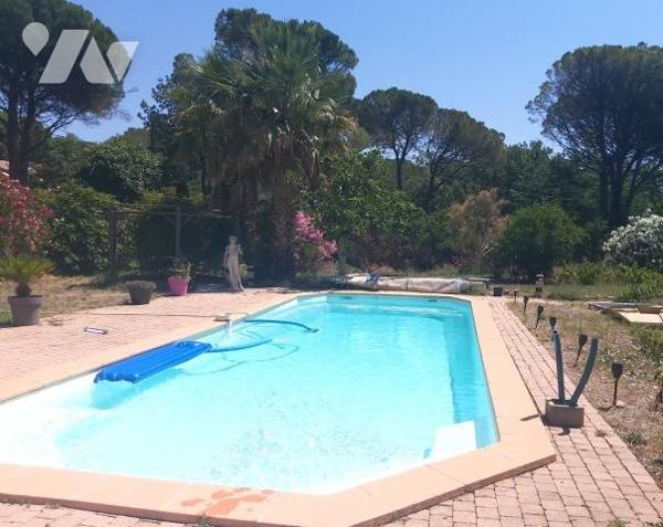 VILLA T6 AVEC GRAND TERRAIN GARAGE ET PISCINE A FAYENCE