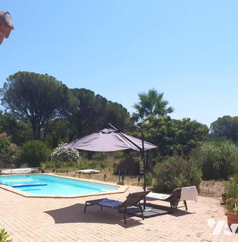 VILLA T6 AVEC GRAND TERRAIN GARAGE ET PISCINE A FAYENCE