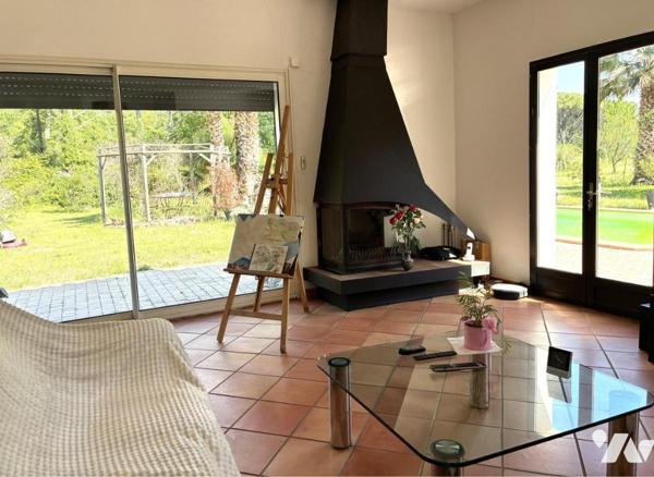 VILLA T6 AVEC GRAND TERRAIN GARAGE ET PISCINE A FAYENCE