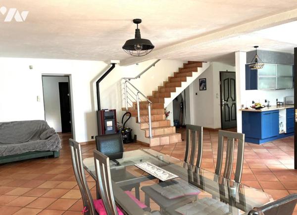 VILLA T6 AVEC GRAND TERRAIN GARAGE ET PISCINE A FAYENCE