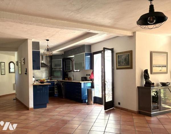 VILLA T6 AVEC GRAND TERRAIN GARAGE ET PISCINE A FAYENCE