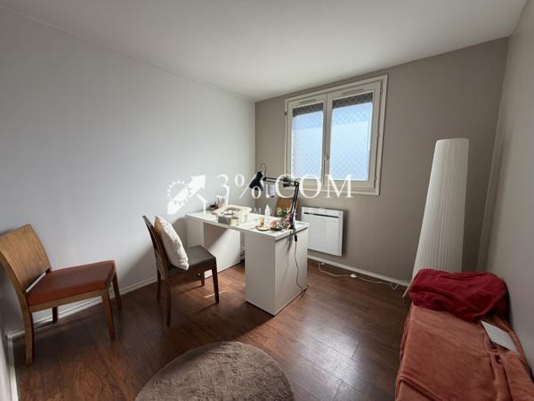 Appartement
                                                                                                                                                                                                                                                                                                                        4 pièce(s)                                                                                                                                                                                                          3 chambre(s)                                                                                                                                                                                                          73  m²