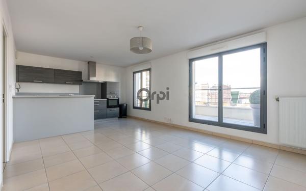 Appartement à vendre    3 pièces • 67,03 m2 Joinville-le-Pont