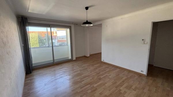 Appartement T3 Libre de suite - 1er étage