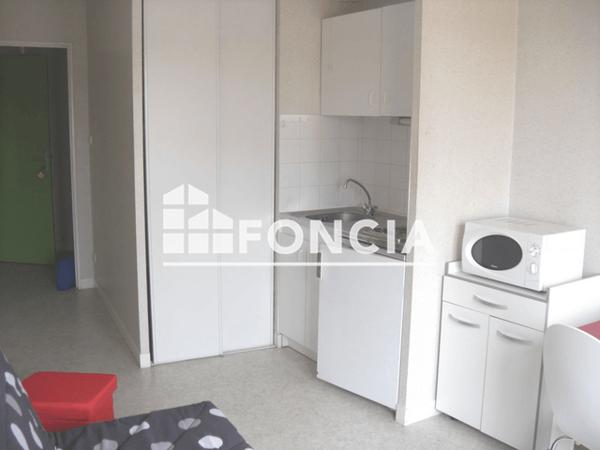 Location Studio meublé 19.7 m² - 38 BOULEVARD DES BELGES La Roche Sur Yon 85000