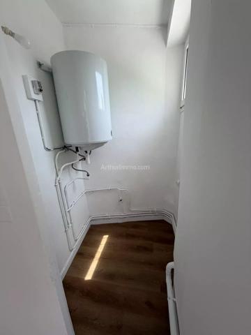 Location                                                      Appartement
                        
                     3 pièces                      47 m2                     à Brunoy