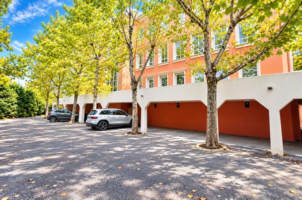 L'OCTOGONE  DRAGUIGNAN