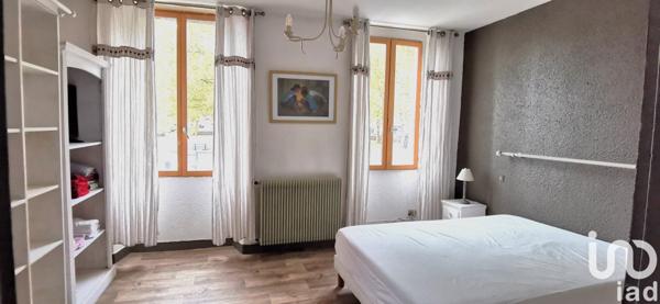 Appartement 6 pièces de 135 m² à Oloron-Sainte-Marie (64400)