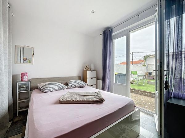 Exclusivité Nestenn : Maison Lumineuse Rénovée à Saint Gilles Croix de Vie, Proche Plage et Commodités !