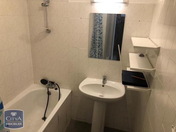 Appartement à louer 3 pièces 73.77m²