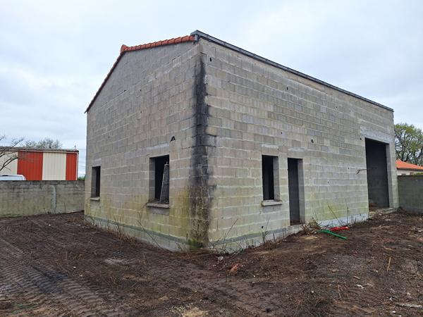 Dépendances à réhabiliter - 98 m2