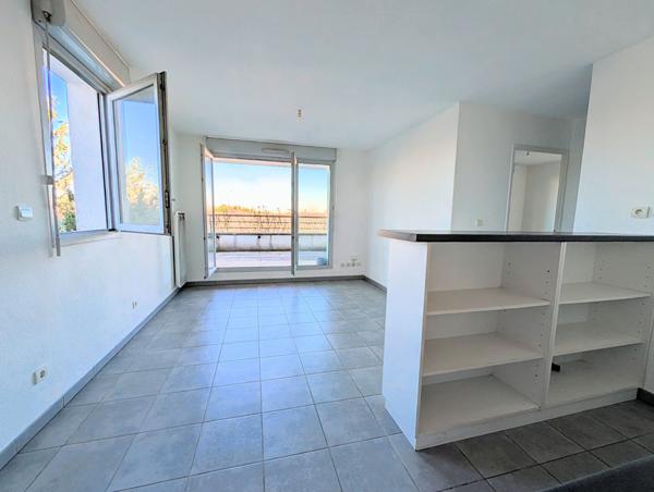 Appartement T2 lumineux avec terrasse et parking , Route de Launaguet, Toulouse